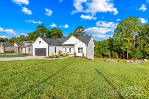300 Hidden Creek Drive Shelby NC 28152
