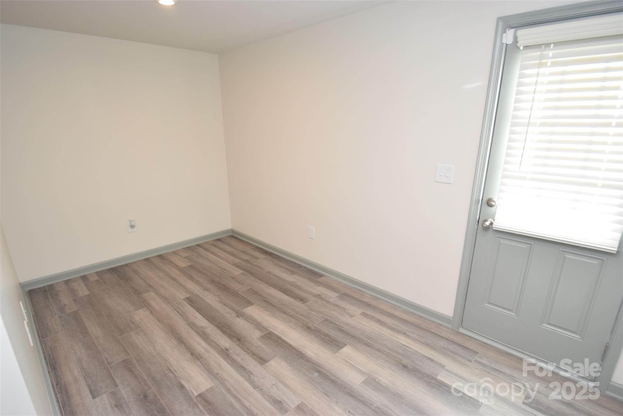 8020 Lanyard Terrace