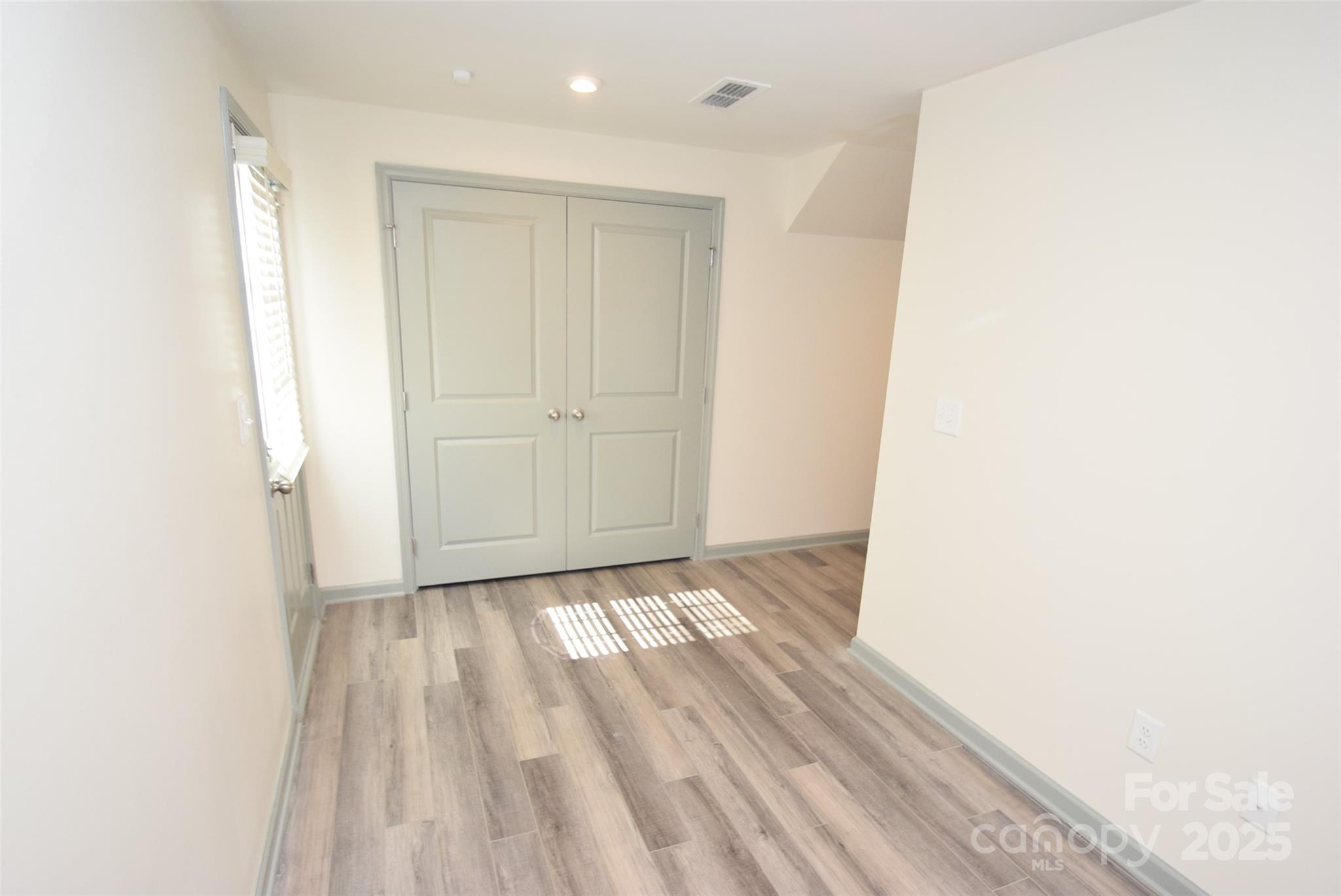 8020 Lanyard Terrace