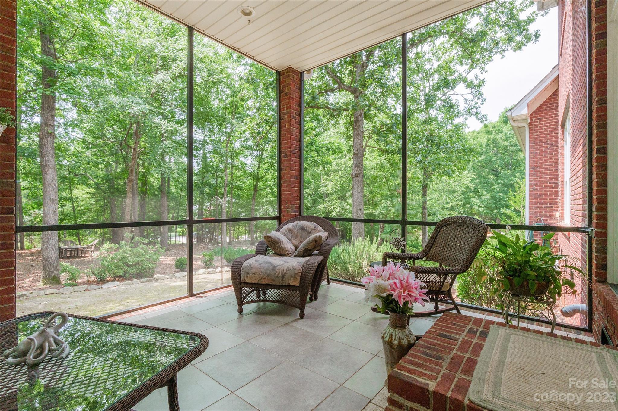 Laurel Creek - Residential