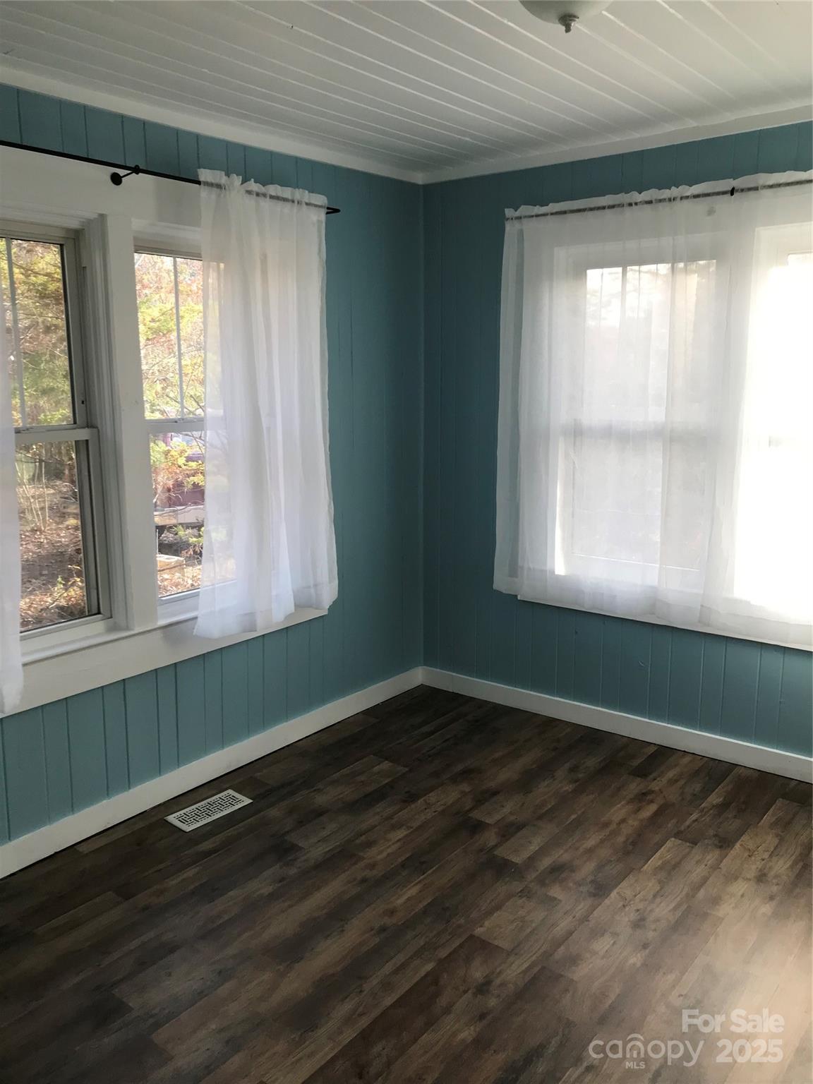 86 R and R Hyder Lane