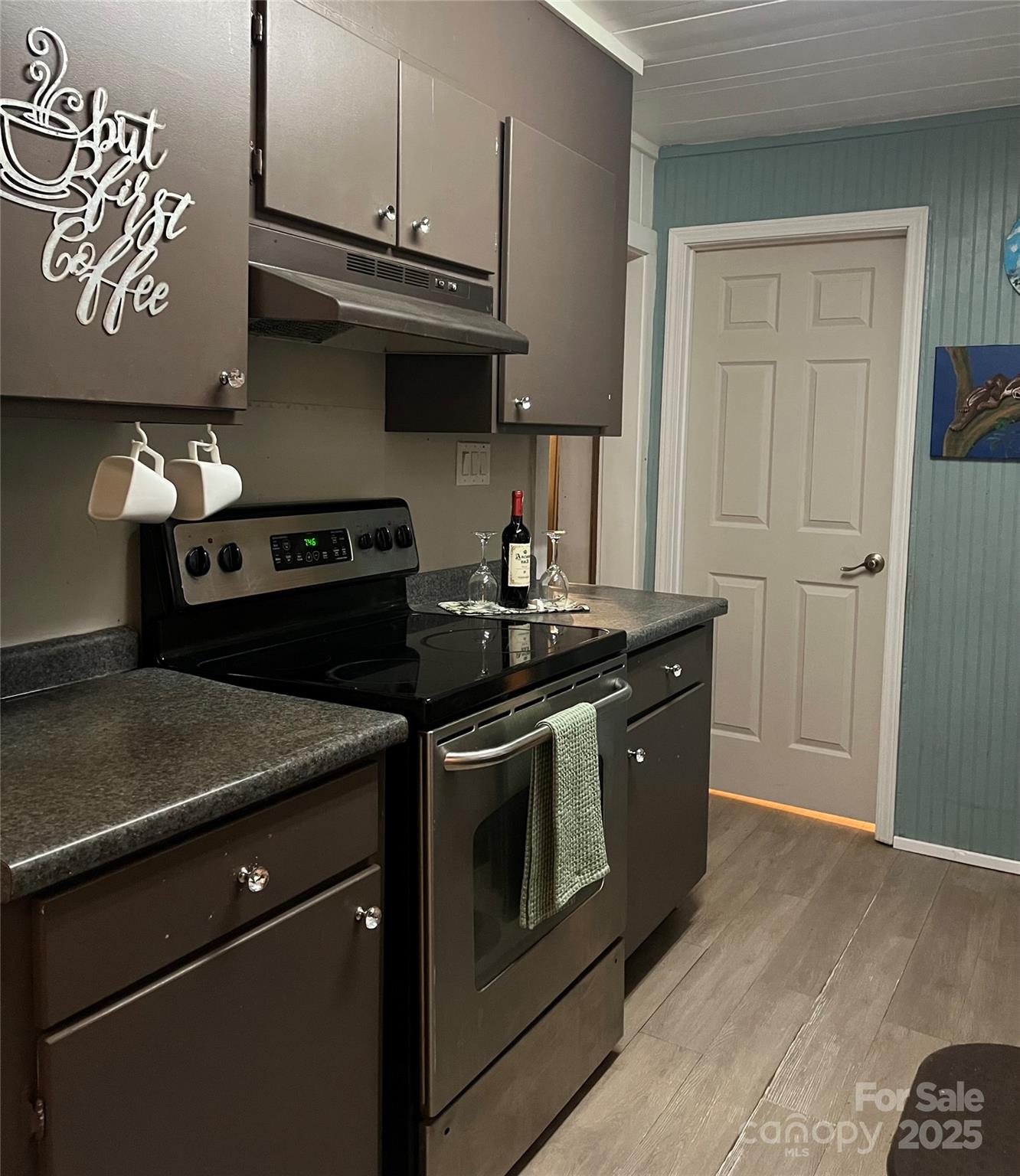 86 R and R Hyder Lane