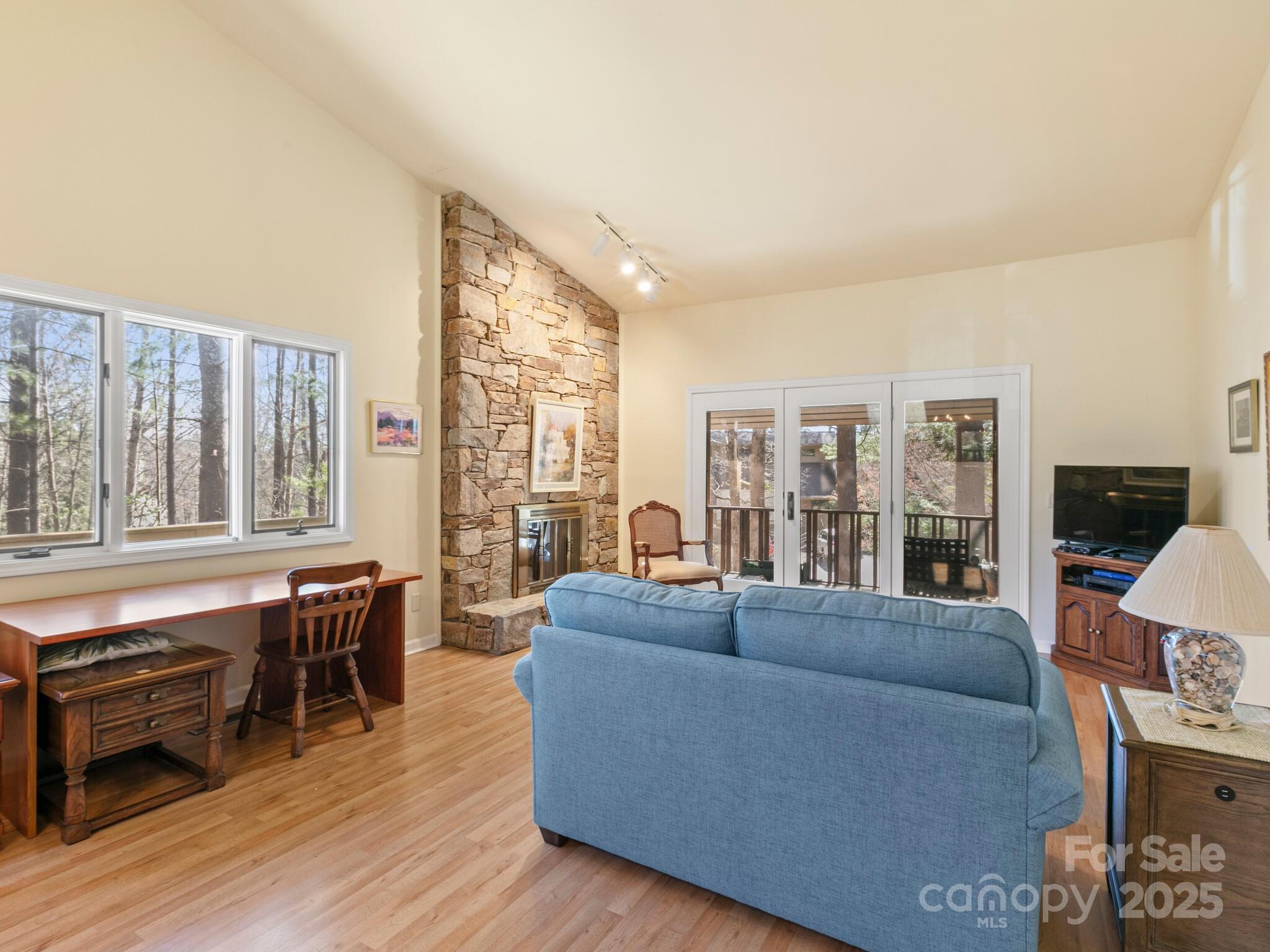 202 Water Oak Lane 202