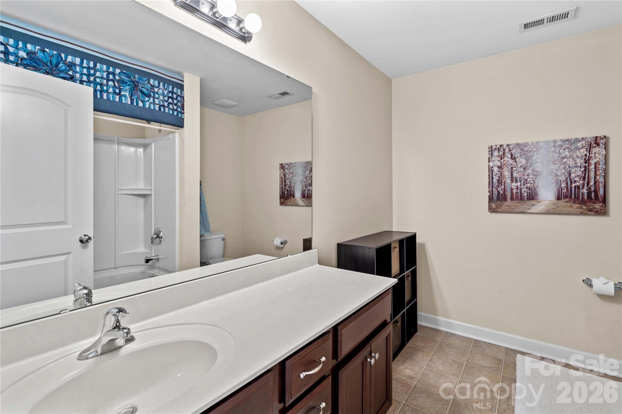 Summers Walk - Residential