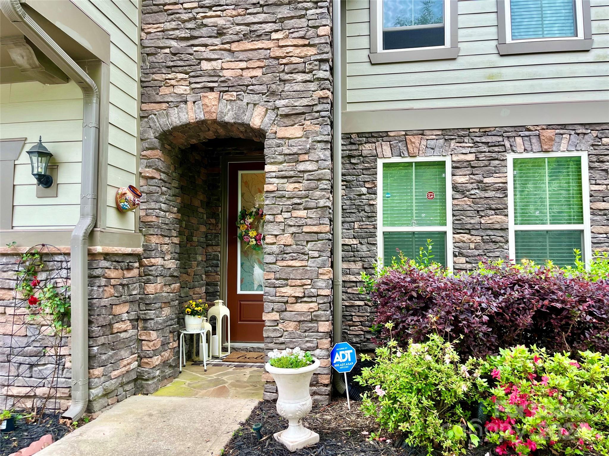 Lake Ridge - Residential Lease