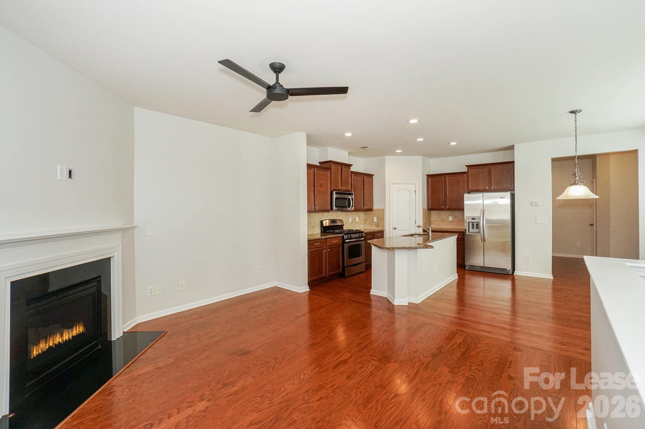 Harborside Townhomes - Residential Lease