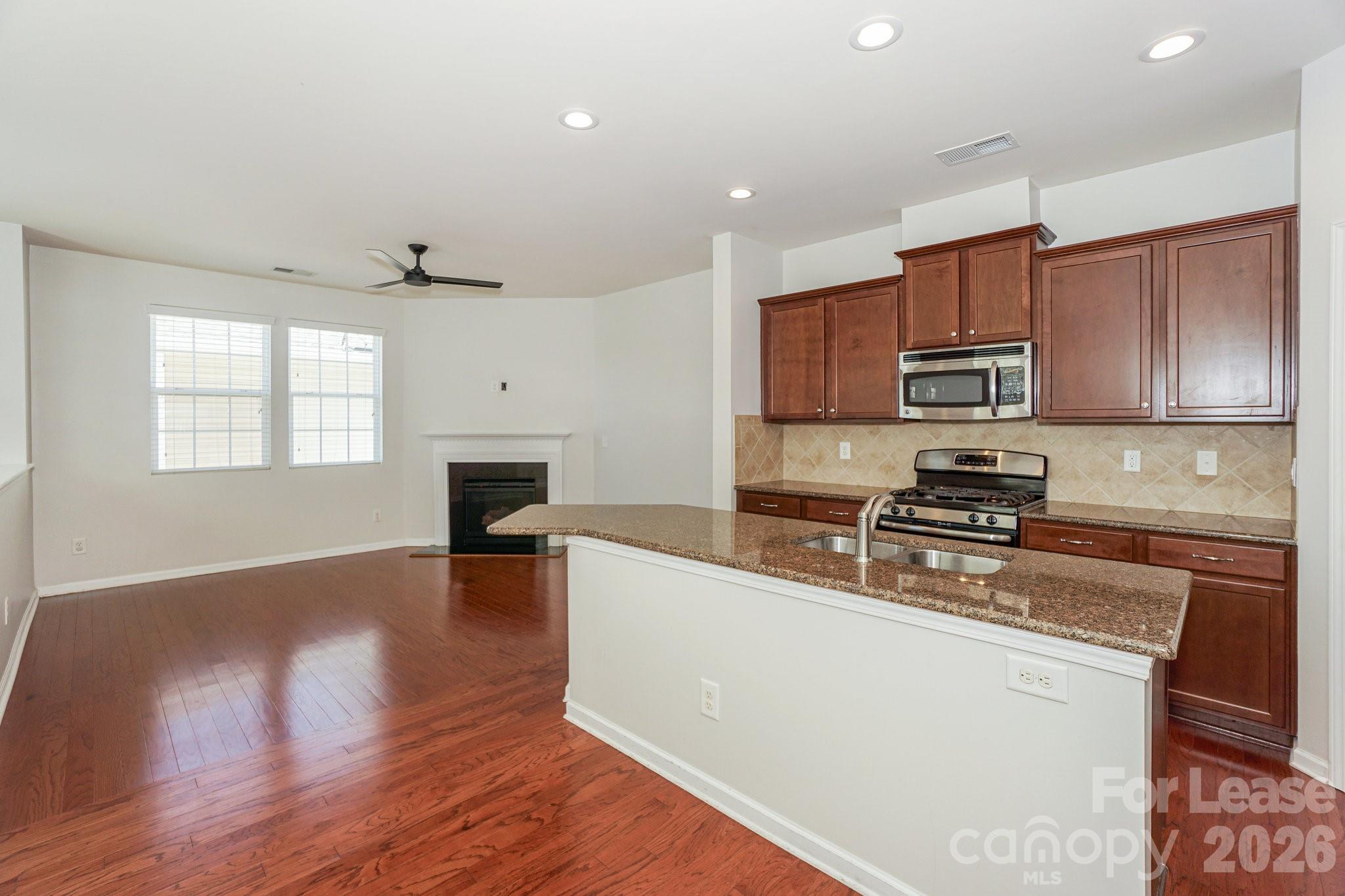 Harborside Townhomes - Residential Lease