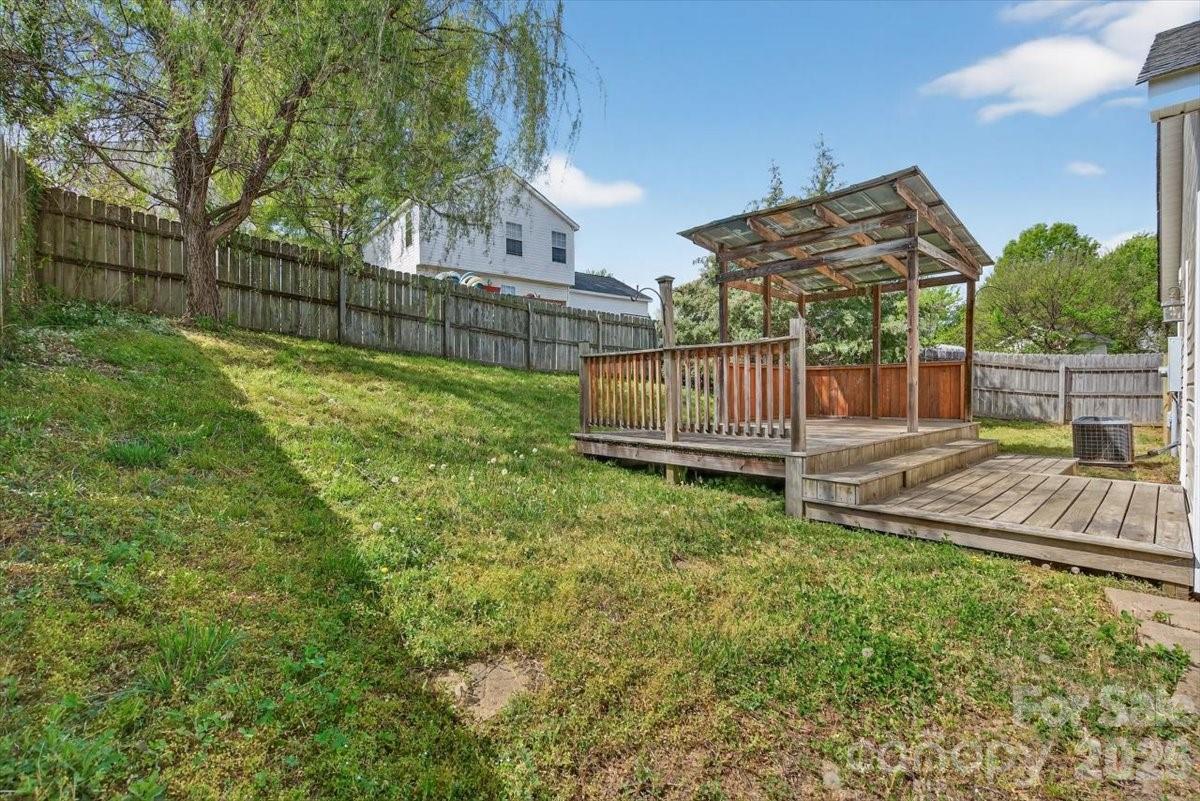 1129 Southern Chase Court SW