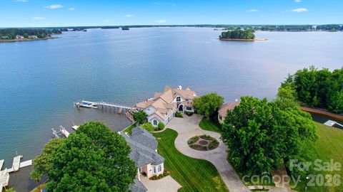 Photo of 3386 Governors Island Drive, Denver, NC 28037 (MLS # 4370065)