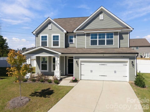 Photo of 2020 Embassy Court, Charlotte, NC 28213 (MLS # 4427563)