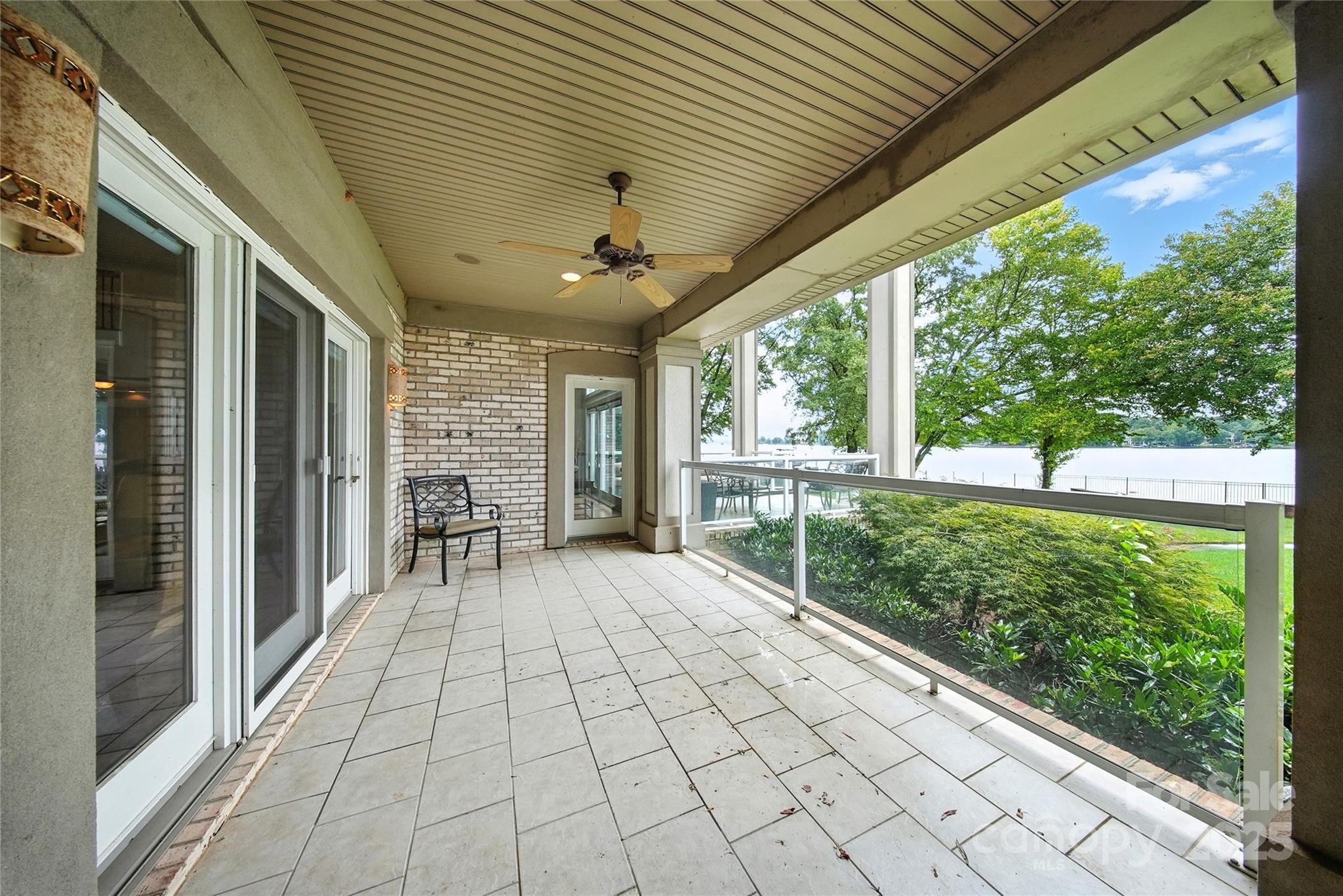 Yacht Harbor - Residential