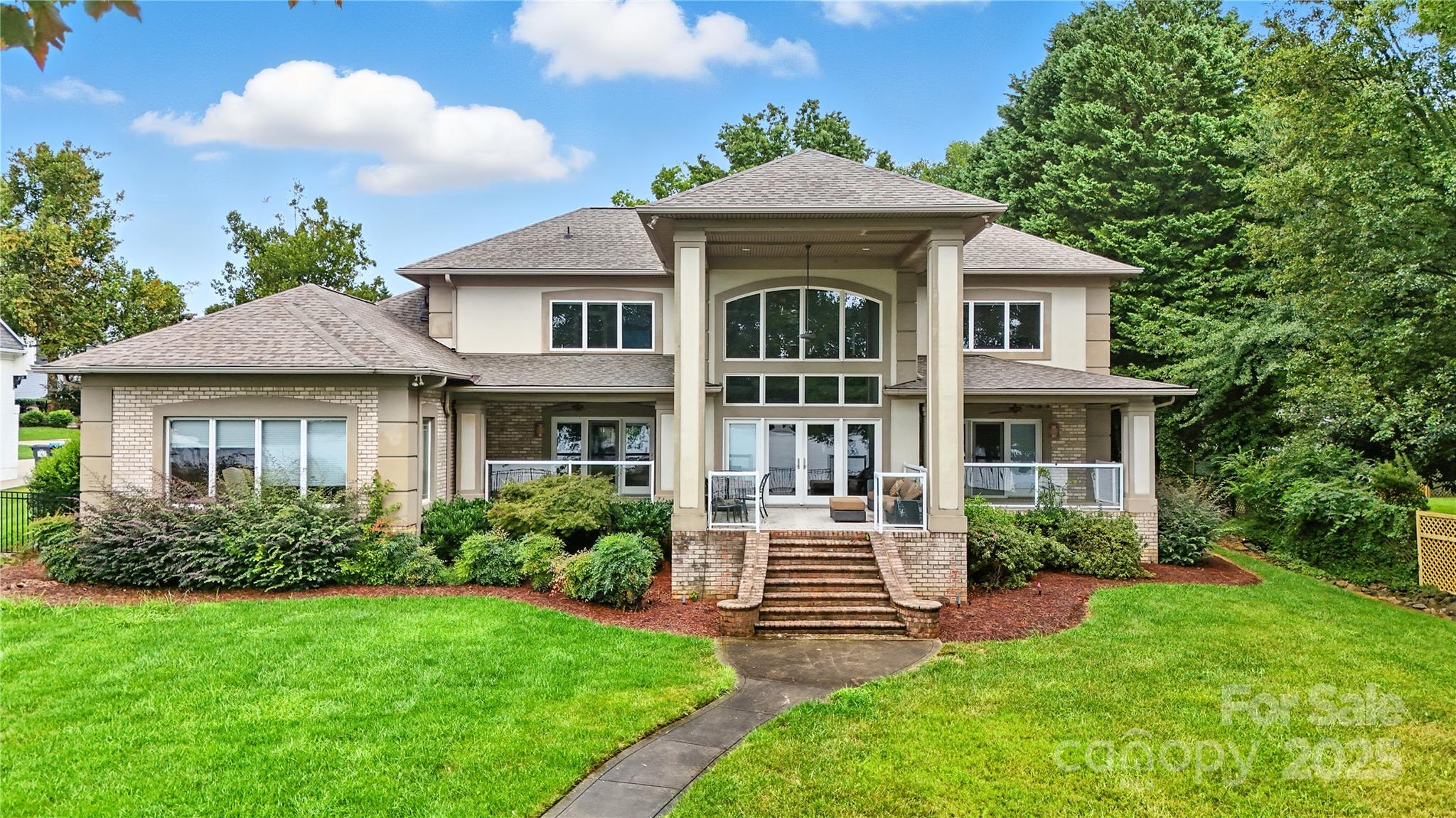 Yacht Harbor - Residential