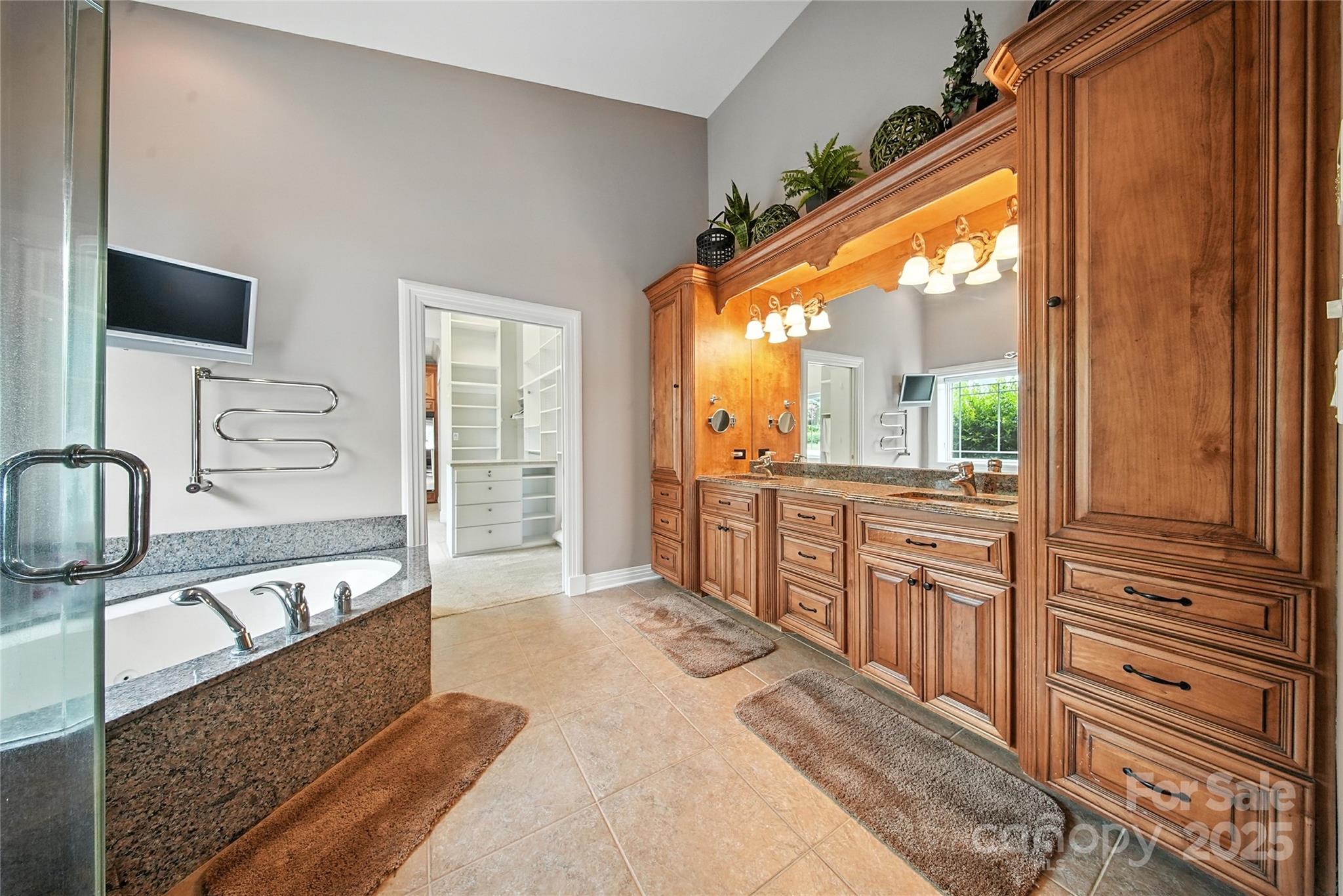 Yacht Harbor - Residential