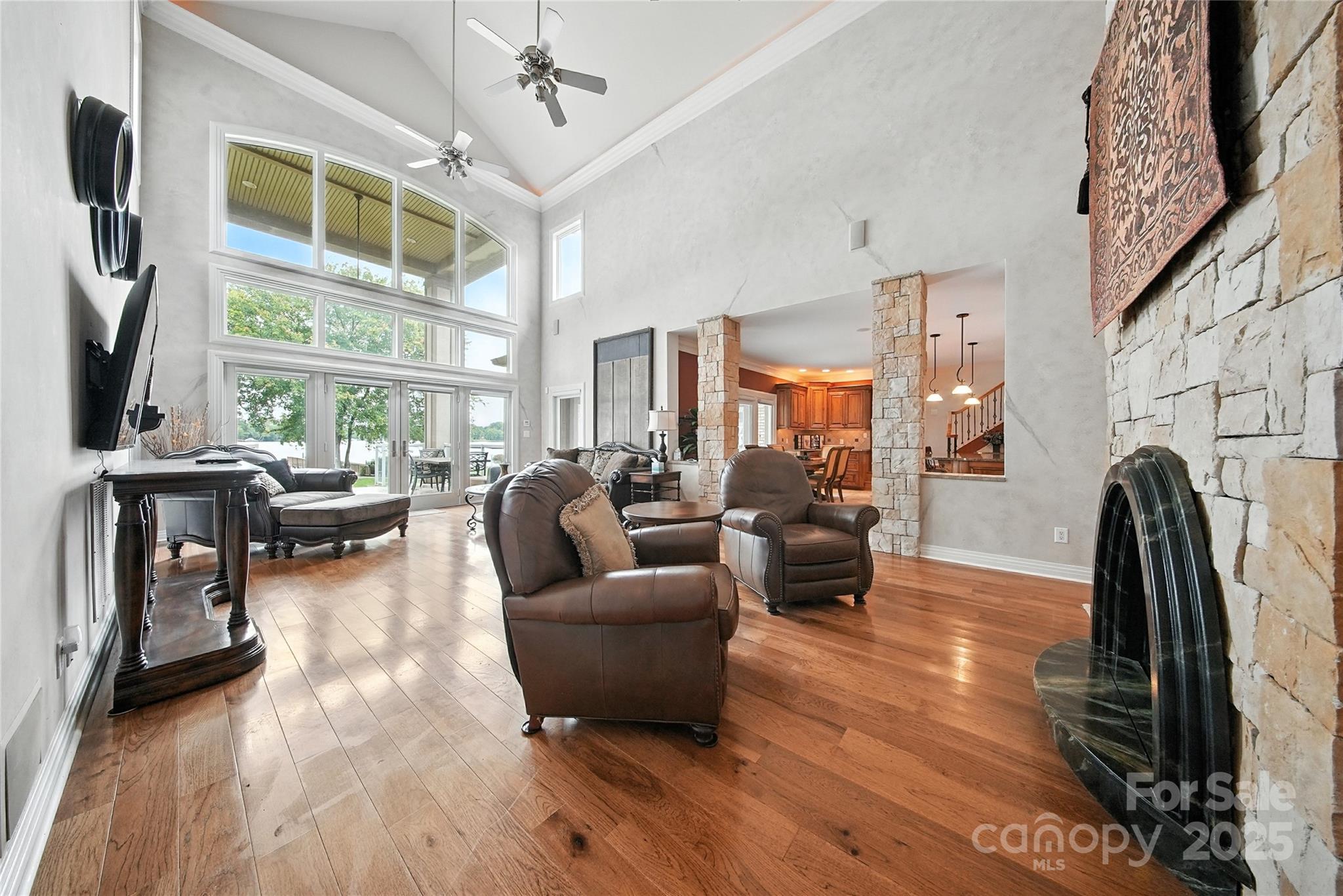 Yacht Harbor - Residential