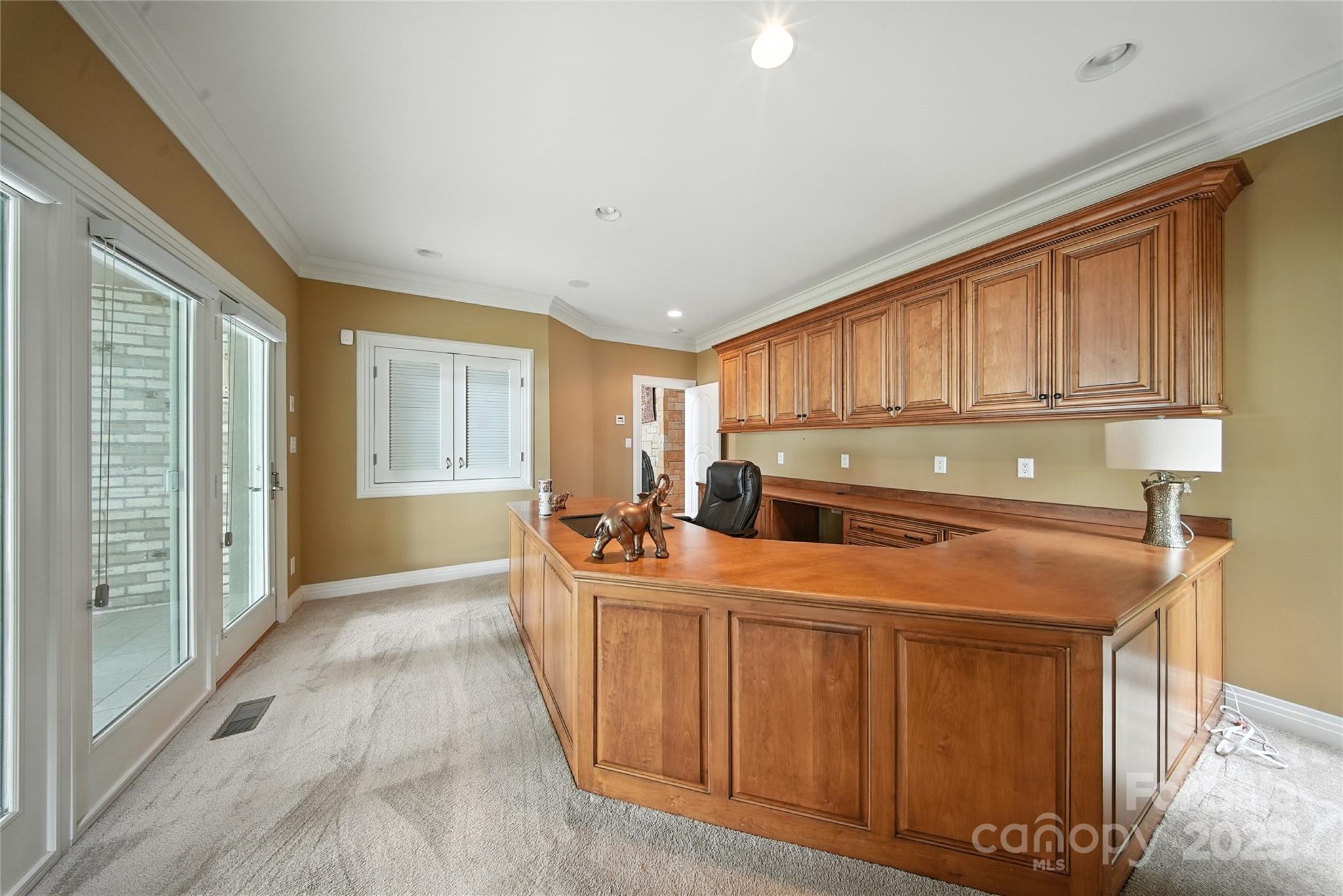 Yacht Harbor - Residential