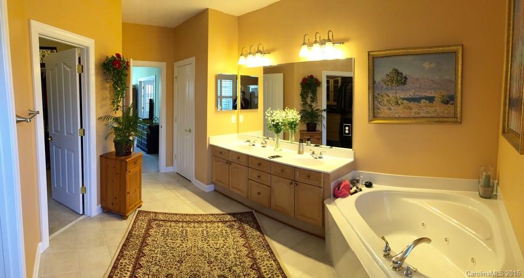 Hunter Oaks - Residential