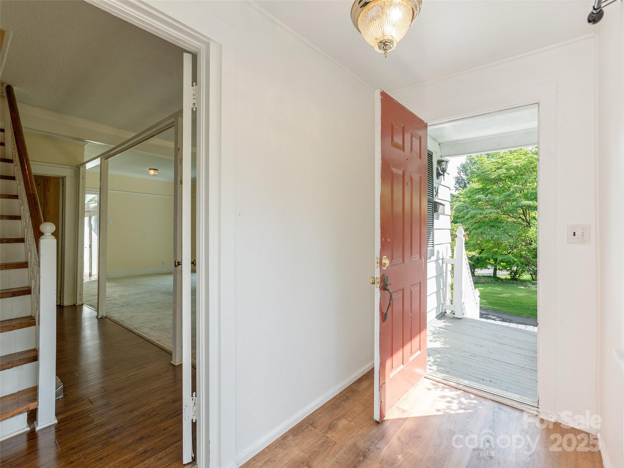 34 Lockhart Road