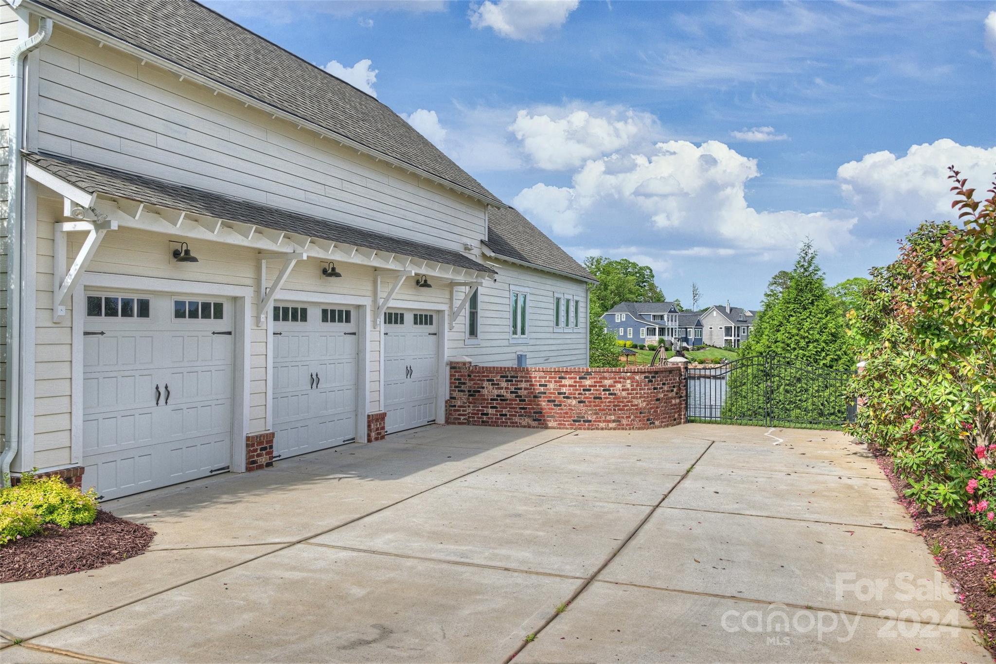 Sisters Cove - Residential