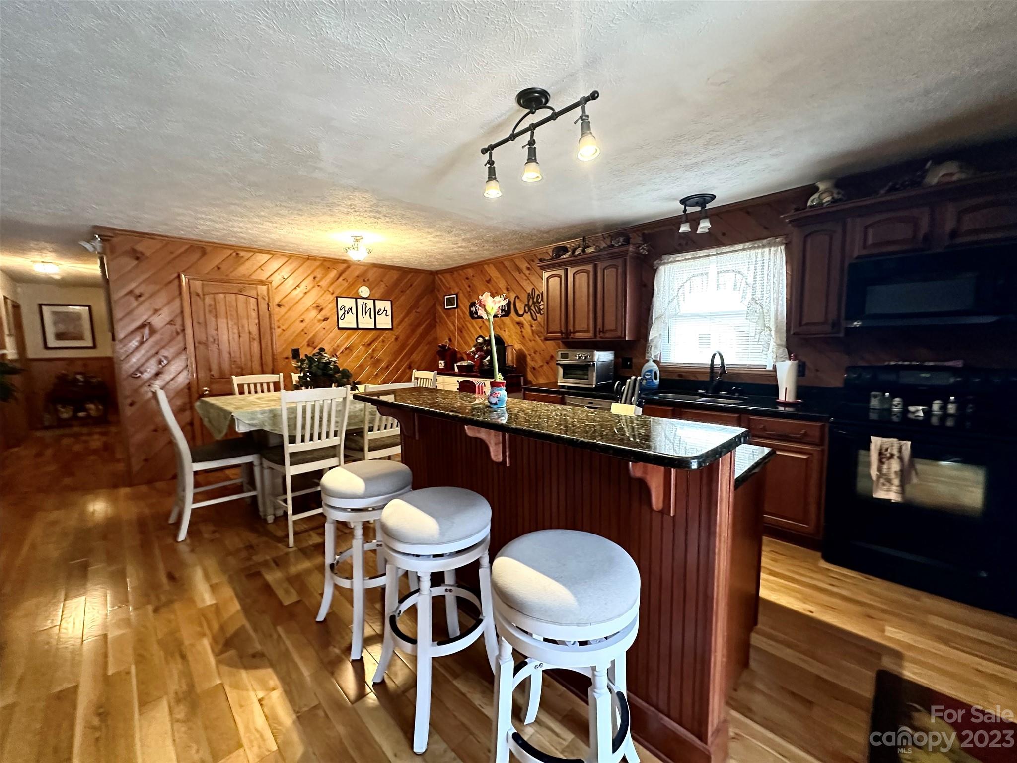 Twin Meadow Acres - Residential