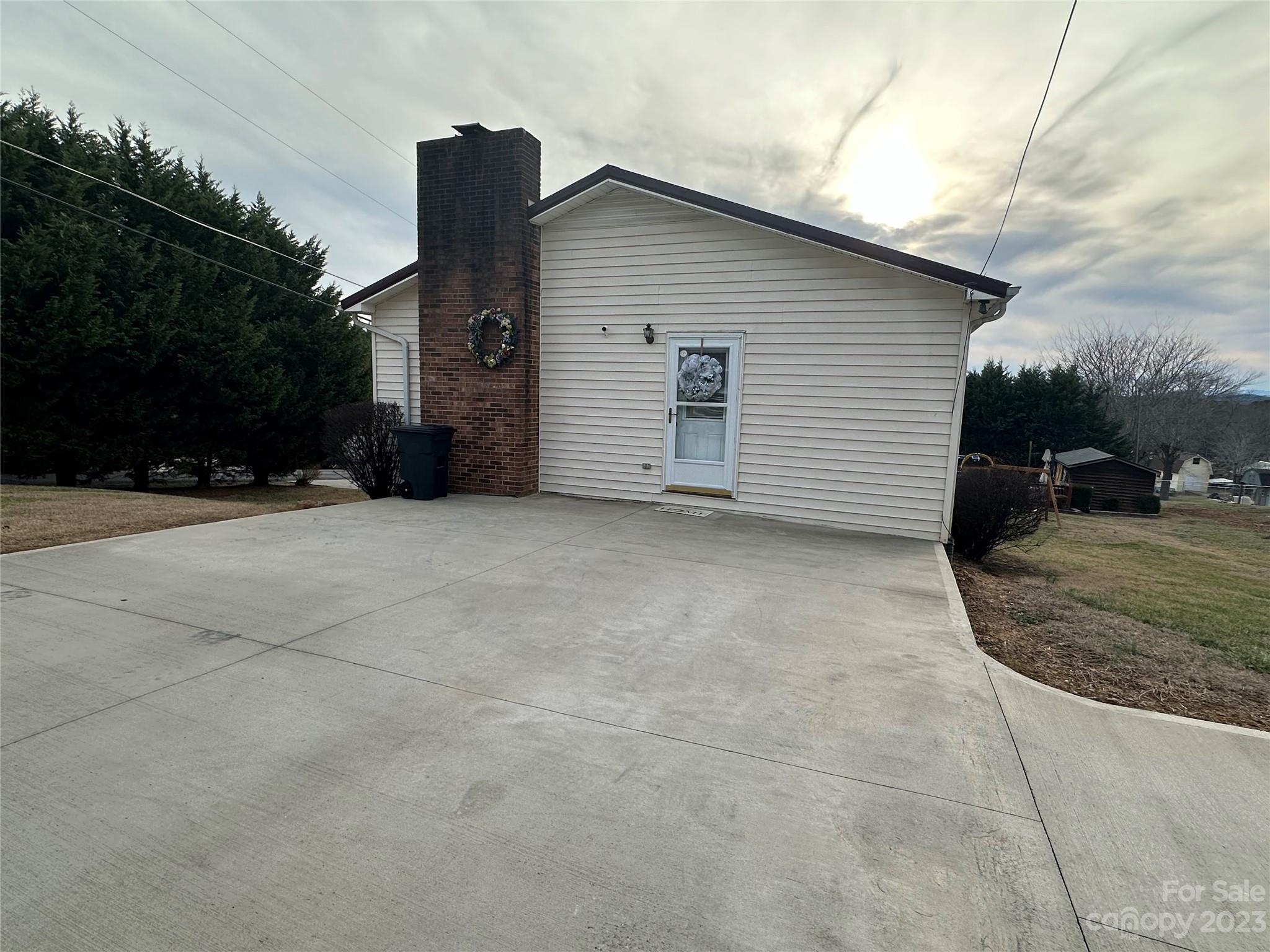 Twin Meadow Acres - Residential