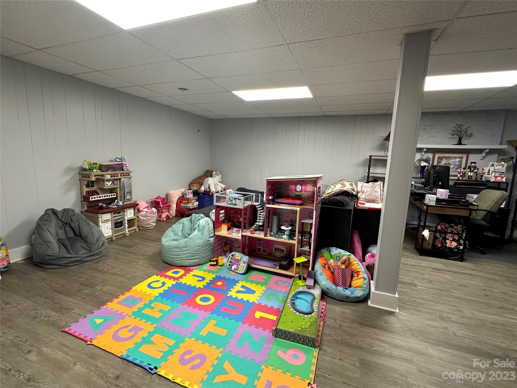 Twin Meadow Acres - Residential