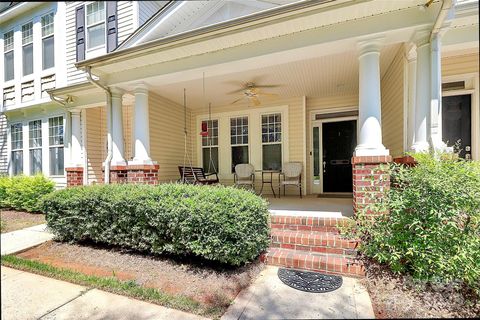 Photo of 2044 Gable Way Lane, Matthews, NC 28104 (MLS # 4276007)