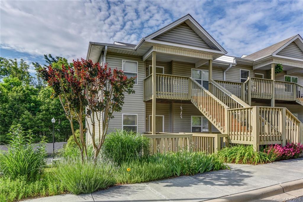 Carlyle Condominiums - Residential