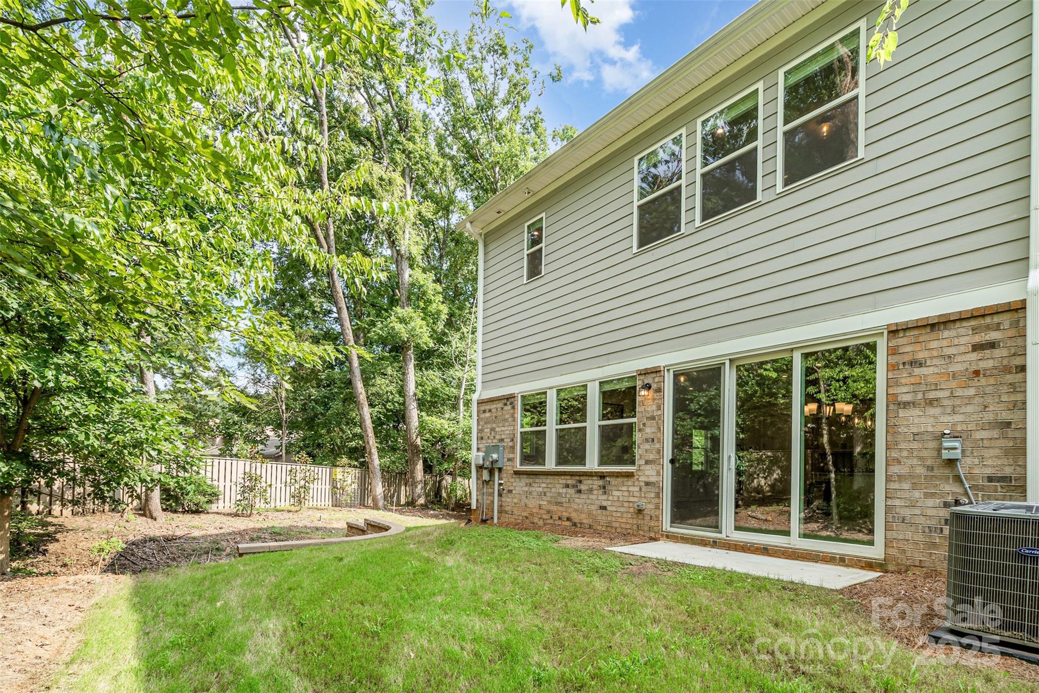 Charlotte, North Carolina 28226, United States, 3 Bedrooms Bedrooms, ,3 BathroomsBathrooms,Residential,Under Contract,194891