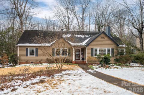 Photo for 102 Hillside Drive