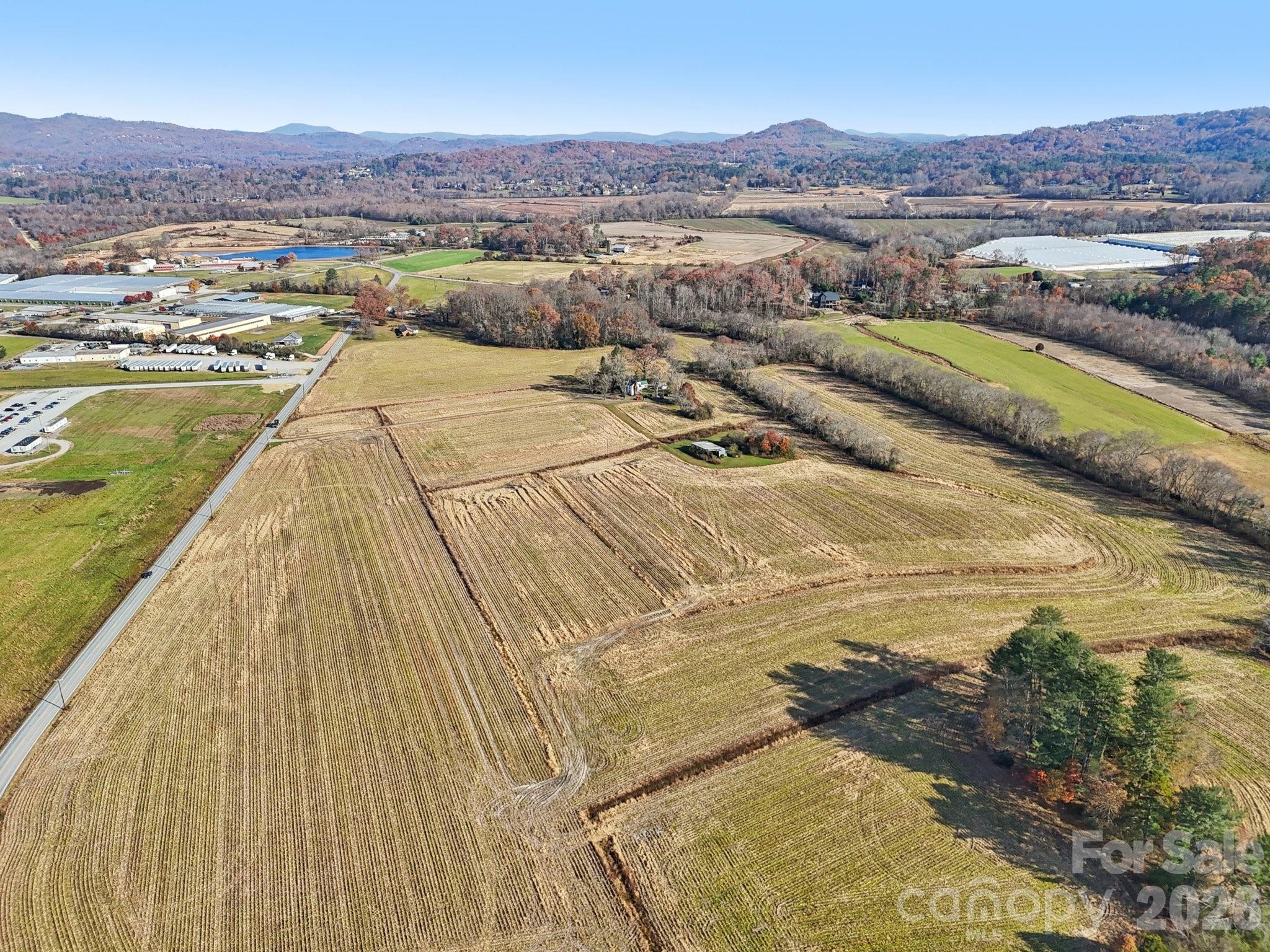 32 School House Road