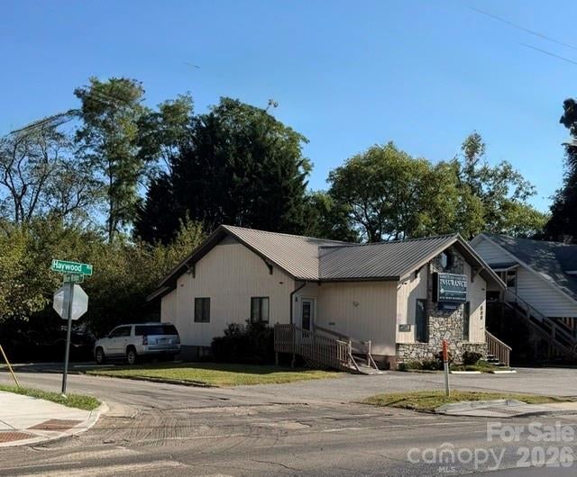 899 Haywood Road