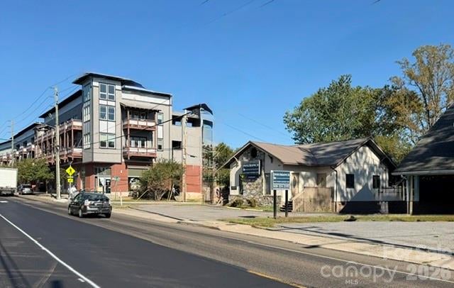 899 Haywood Road