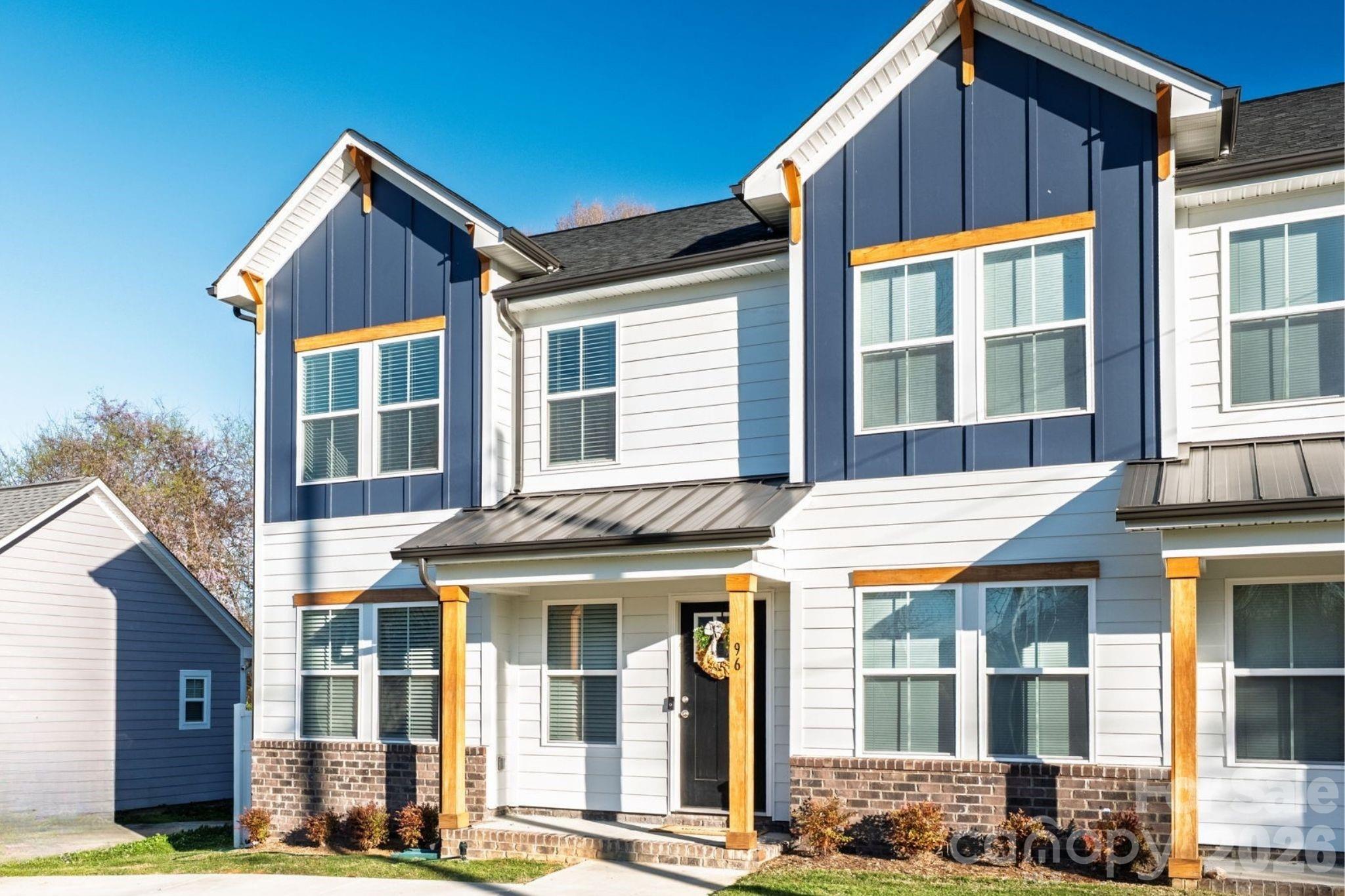 96 SW Chestnut Drive