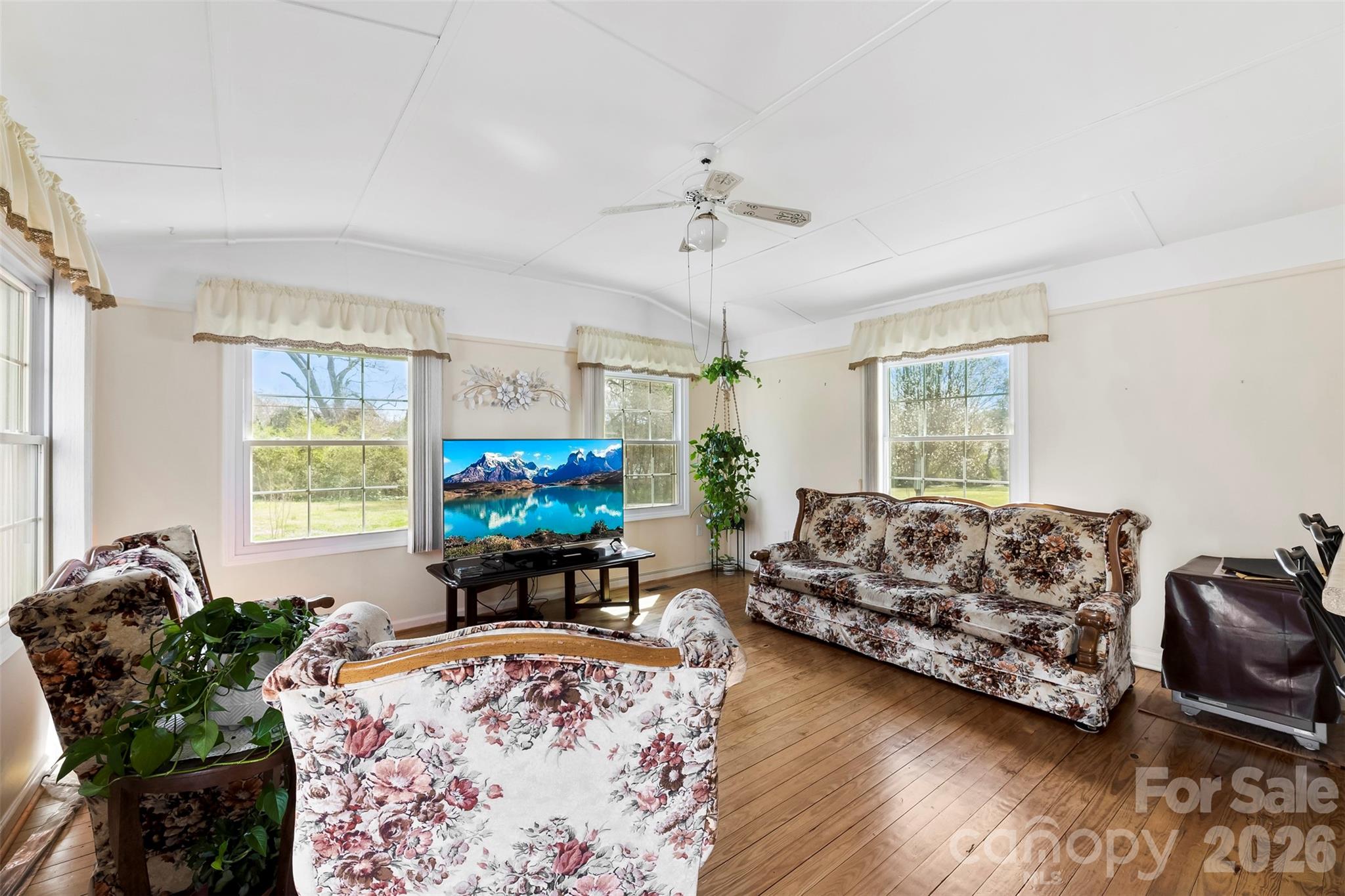 Meadow Lakes - Residential