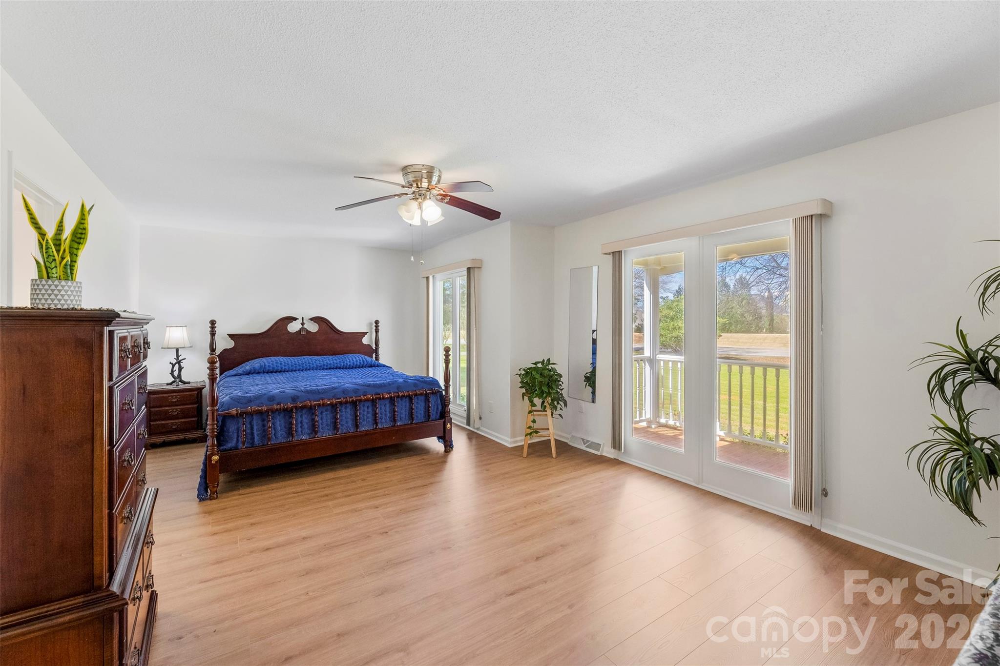 Meadow Lakes - Residential