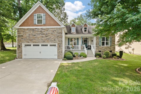 Photo of 64 Eagle Pointe Way, Flat Rock, NC 28731 (MLS # 4408139)