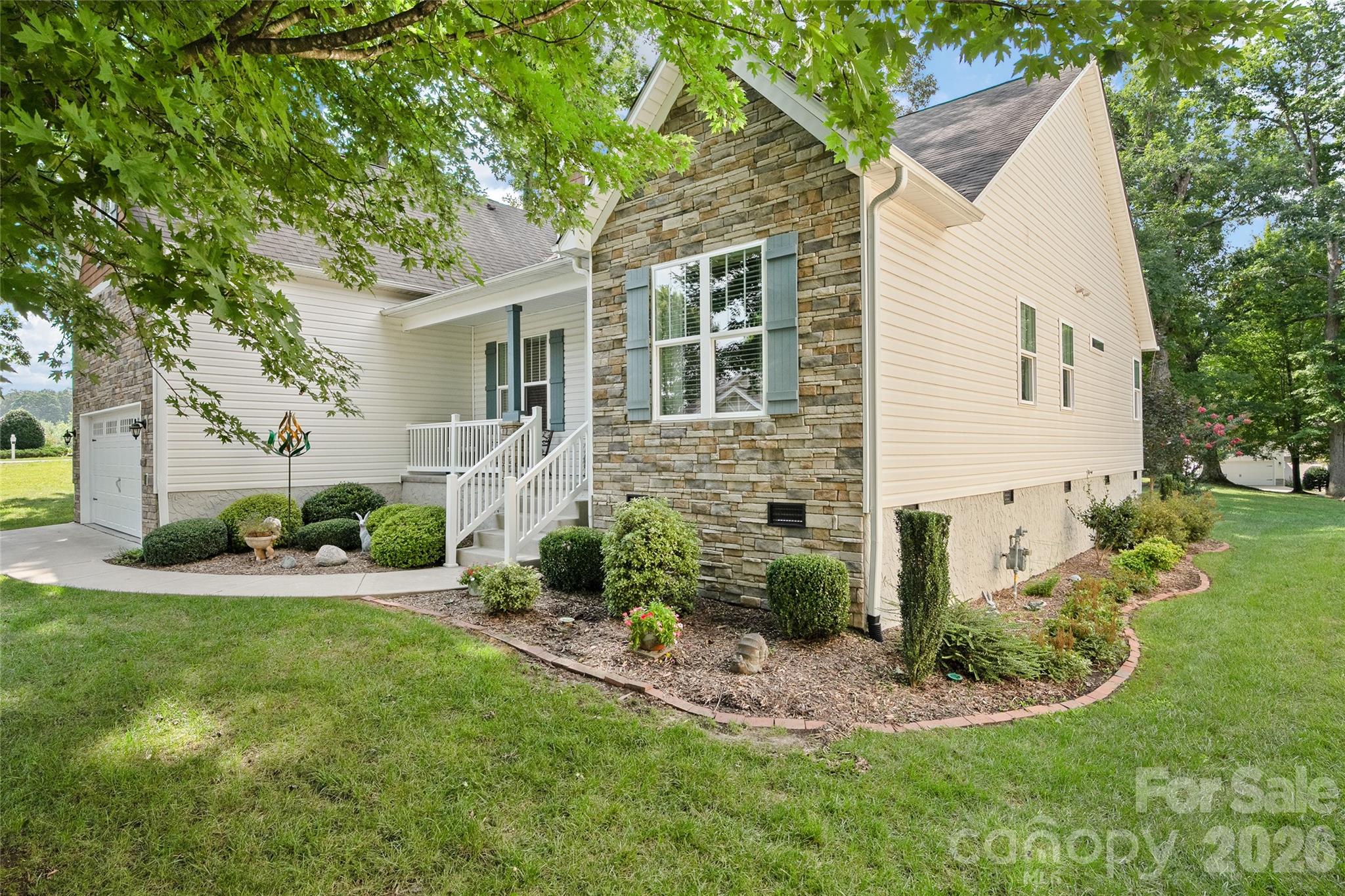 64 Eagle Pointe Way