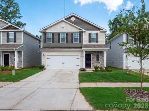 Photo of 7203 Stoney Wood Lane, Charlotte, NC 28215 (MLS # 4412354)