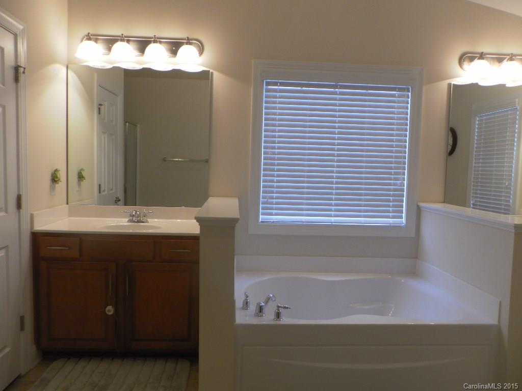 Shelly Woods - Residential