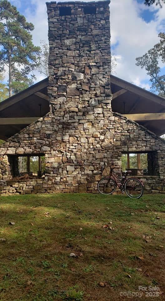 68 Lakeside Trail 68