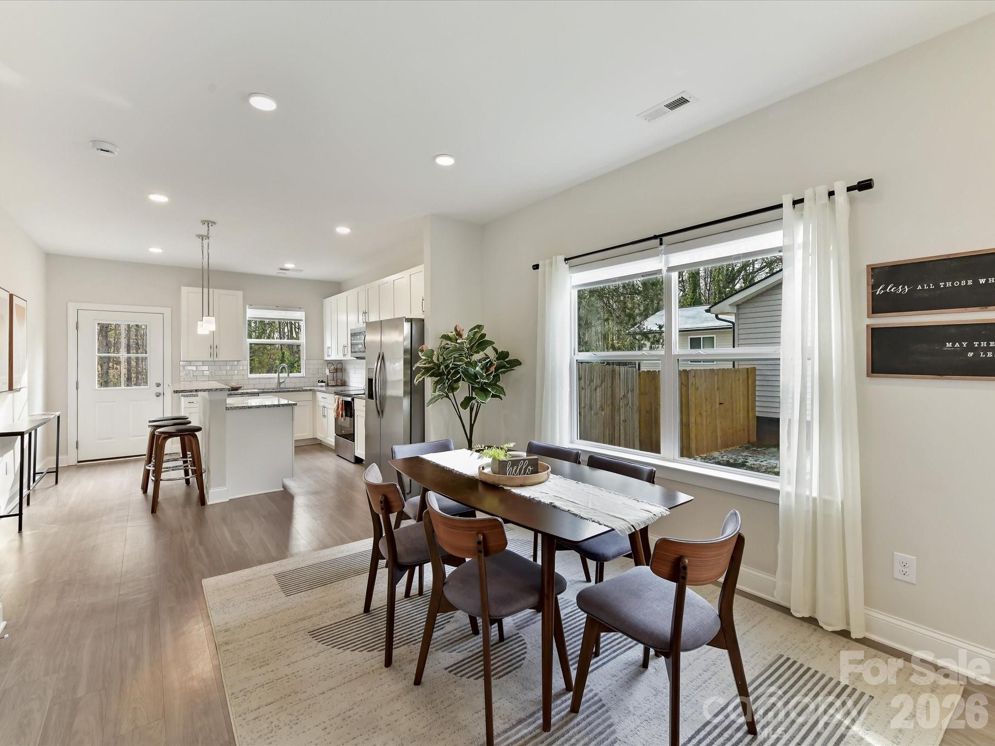 6400 Carver Boulevard