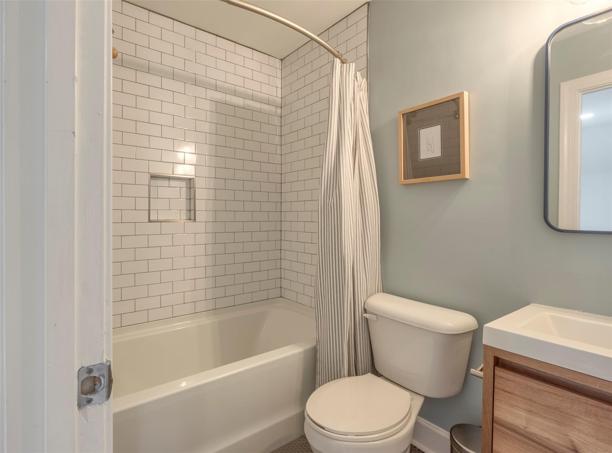 The Arts District - Residential Lease