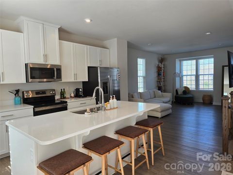 Photo of 3149 Beeler Lane, Charlotte, NC 28208 (MLS # 4352531)