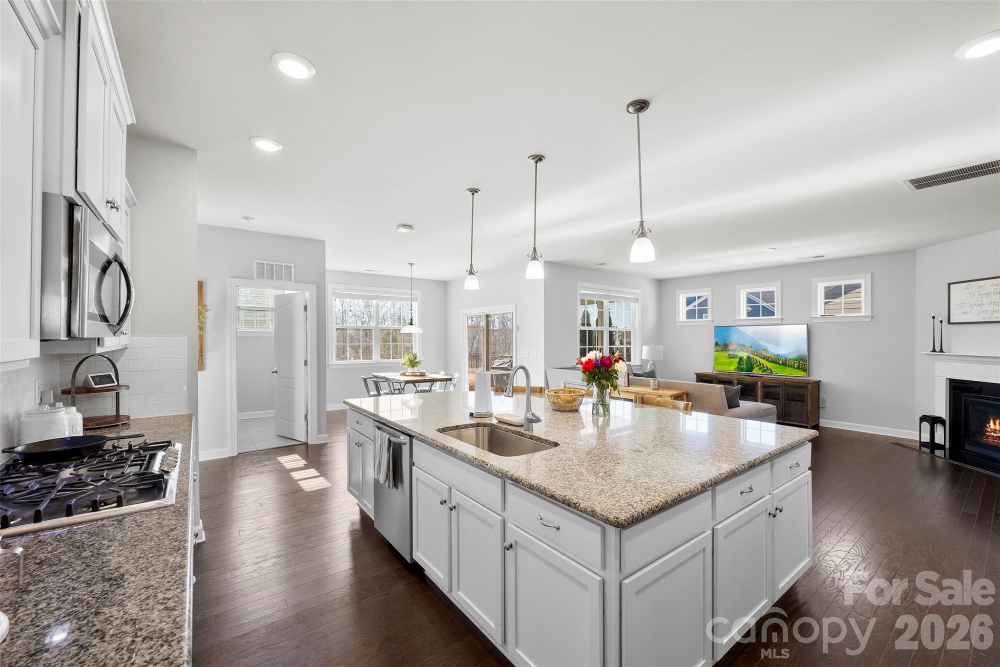 6001 Hamilton Mill Drive