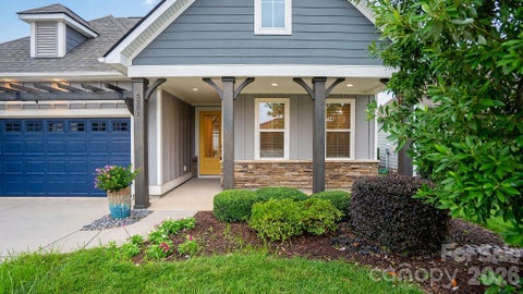 Photo of 5201 Looking Glass Trail, Denver, NC 28037 (MLS # 4379501)