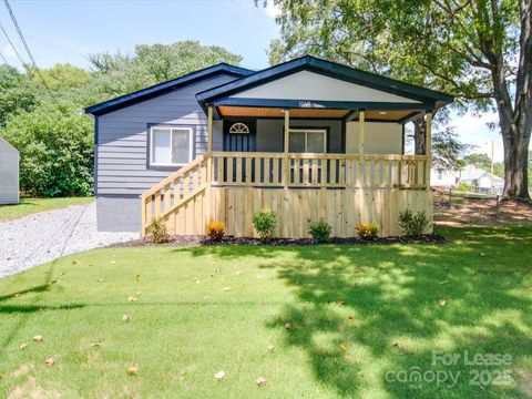 Photo of 1012 Wood Street, Albemarle, NC 28208 (MLS # 4327249)