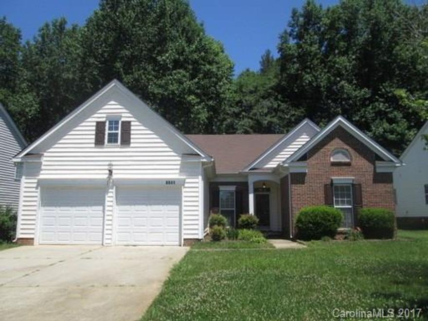 Terrific open floor plan ranch with hardwoods, vaulted ceilings, plantation shutters and fenced yard. Convenient to 485.