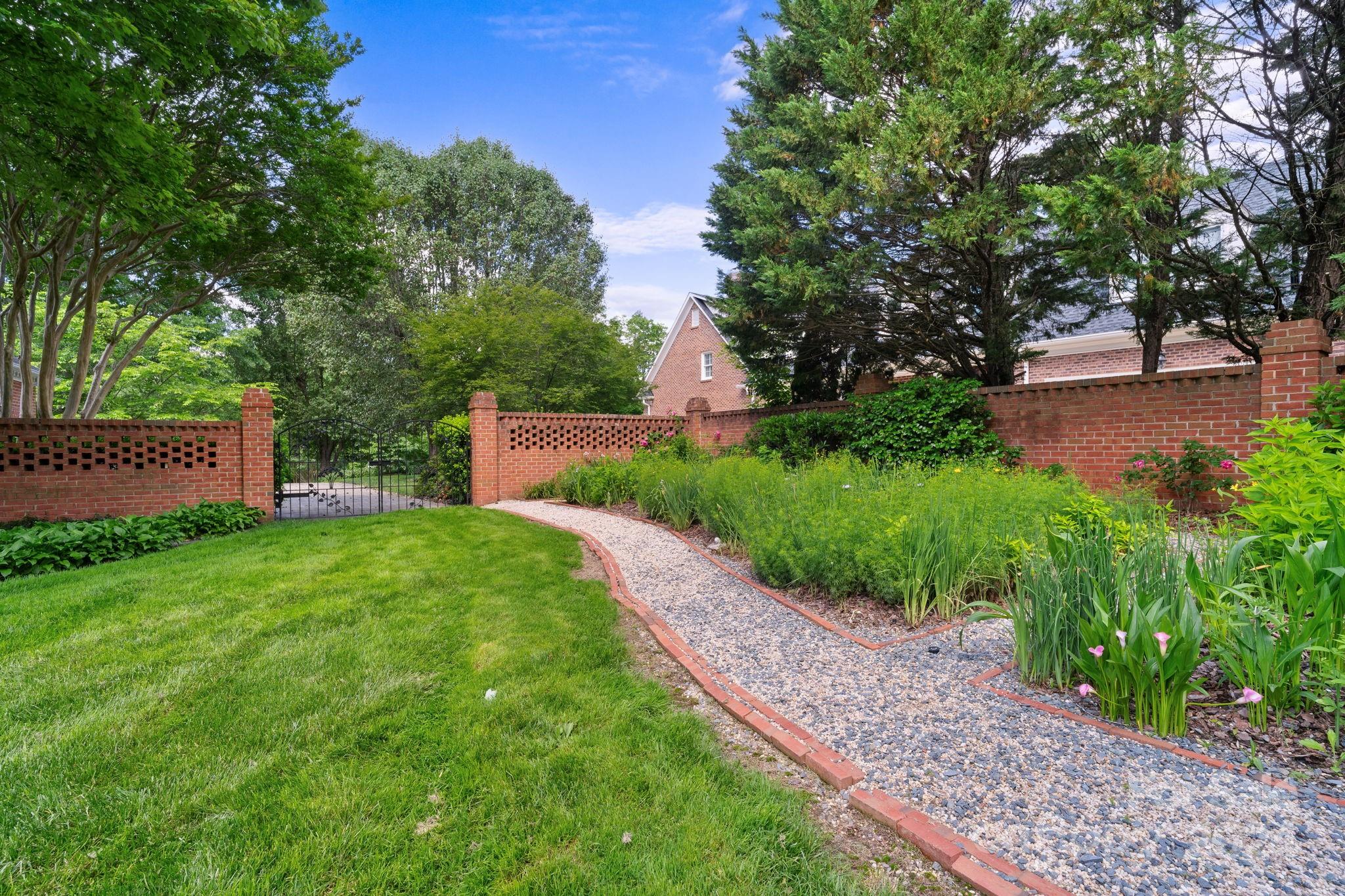 Royden - Residential