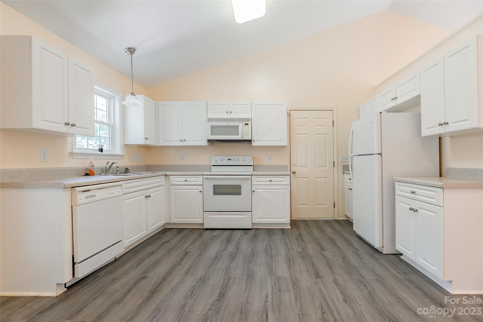 Faulkner Ridge - Residential