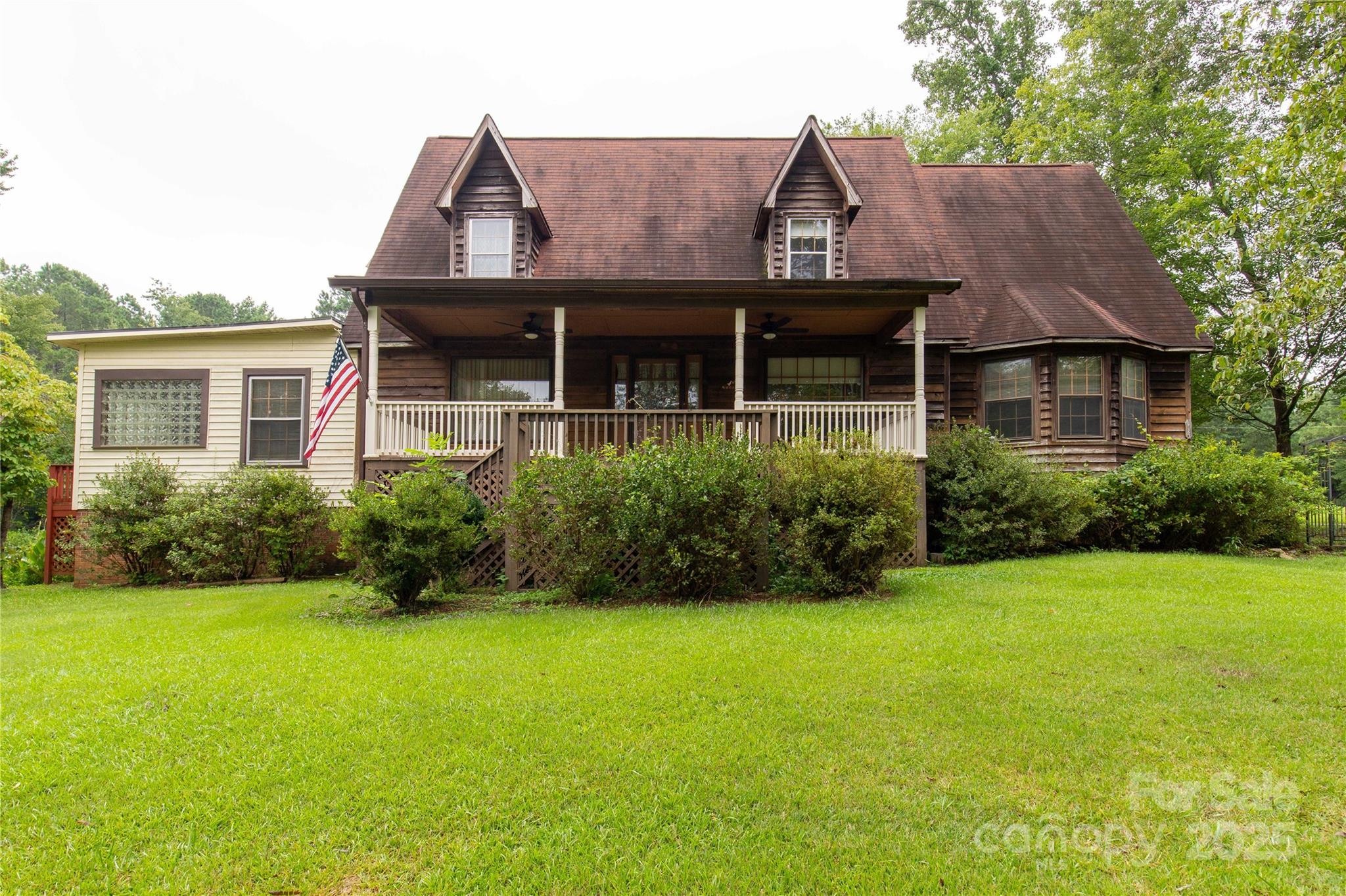 2163 Golf Course Road